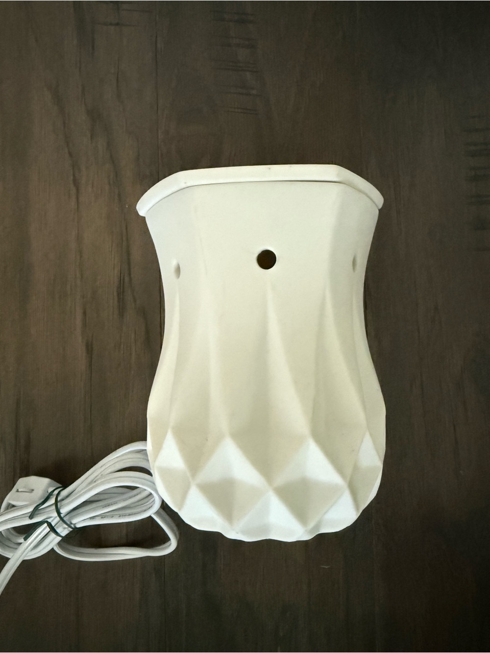 Scentsy Alabaster Wax Warmer